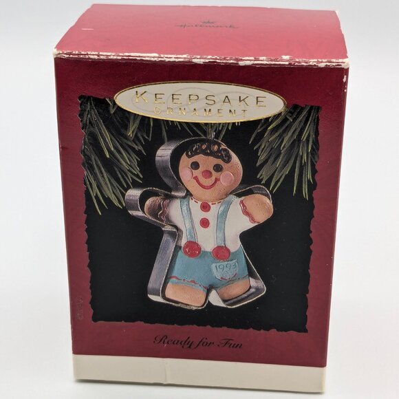 Hallmark Keepsake Ready for Fun 1993, Tin Gingerbread Boy Vintage Ornament - Picture 8 of 11